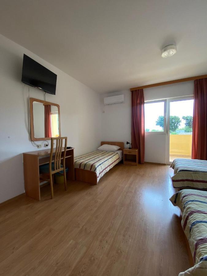 Hotel Pansion Tony Pag Pag Town Exterior foto